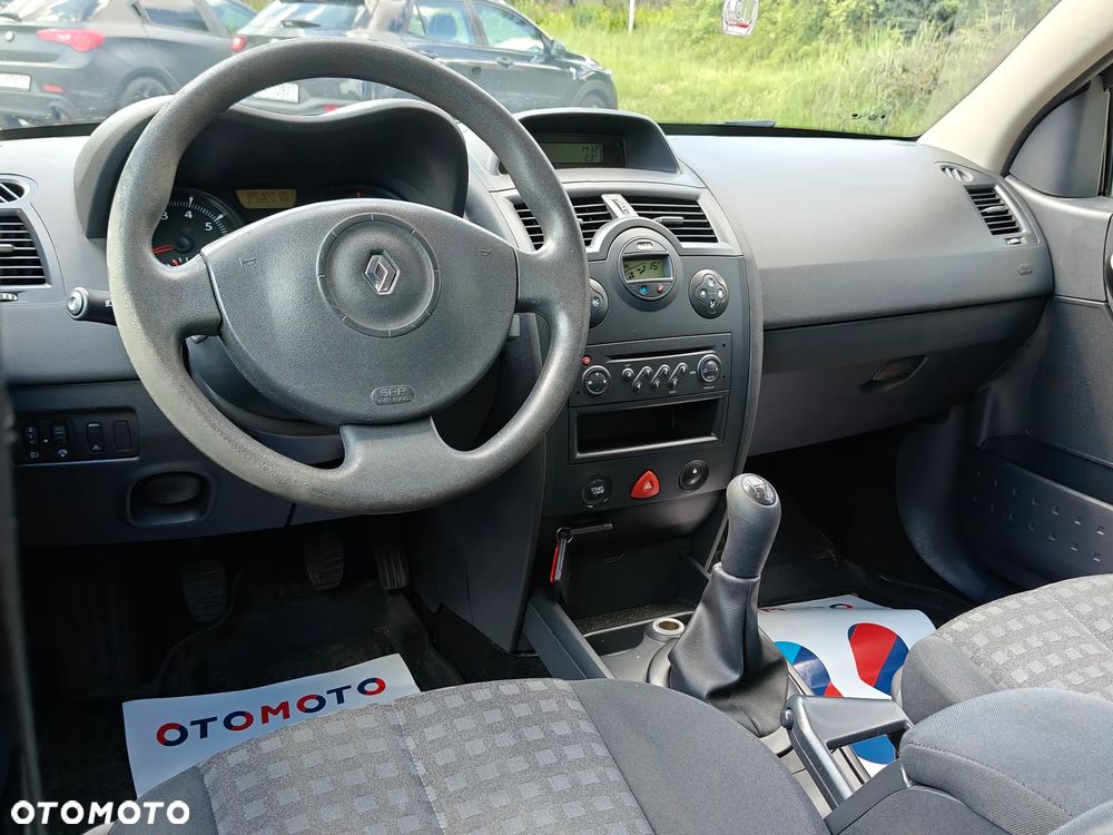 Renault Megane 1.6 16V Expression - 6