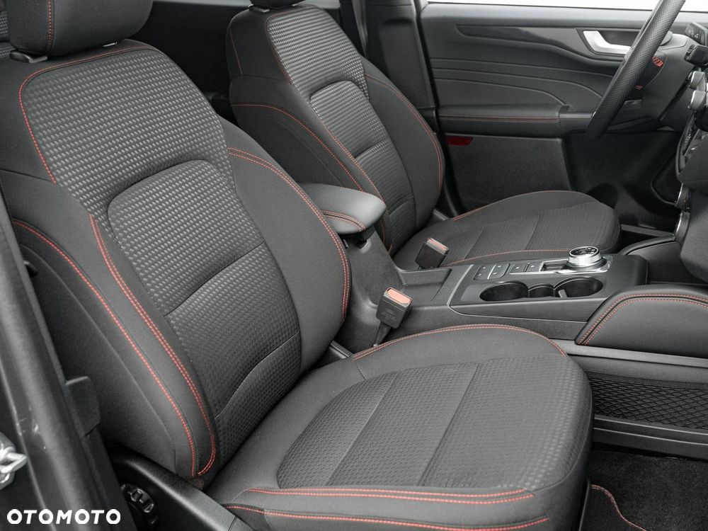 Ford Kuga - 36