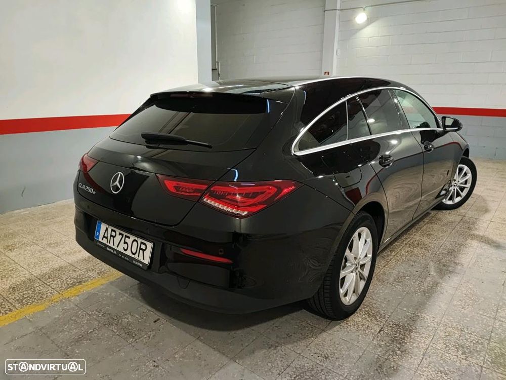 Mercedes-Benz CLA 250 e Shooting Brake Style Plus - 4