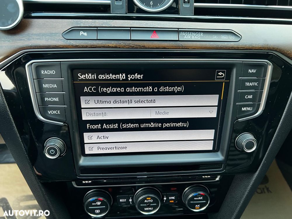 Volkswagen Passat Alltrack 2.0 TDI DSG 4Motion - 28