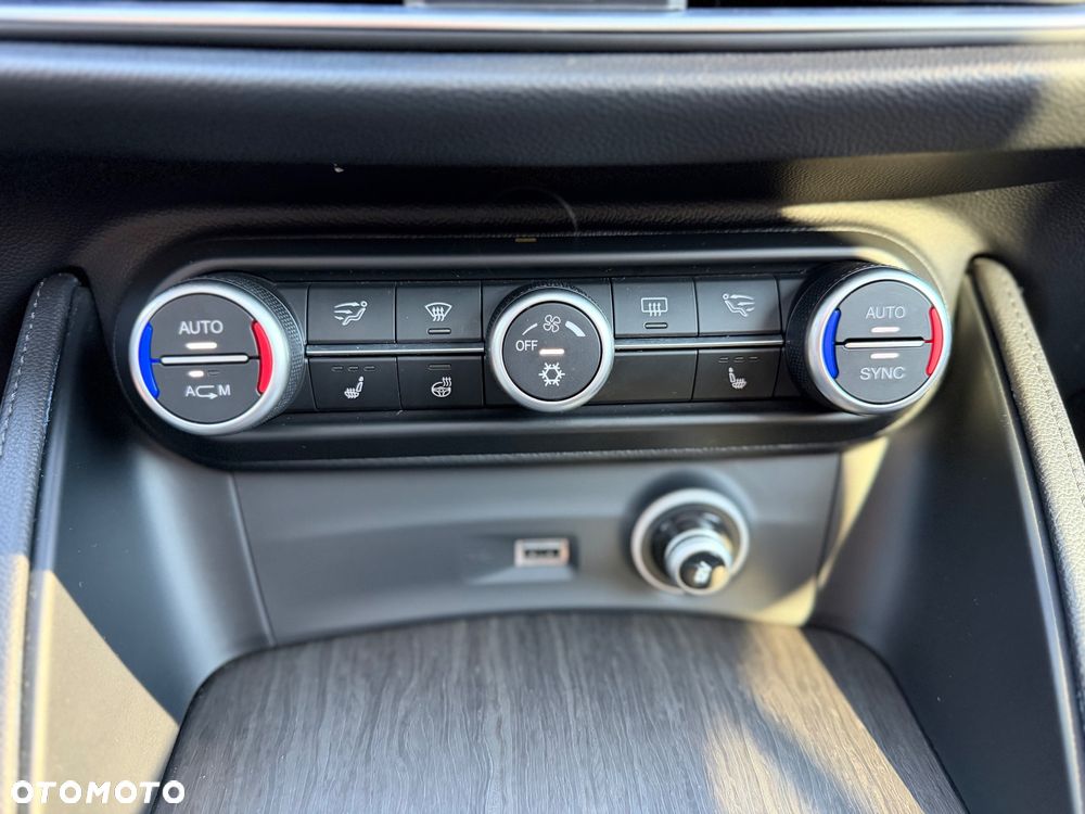 Alfa Romeo Stelvio 2.0 Turbo Veloce TI Q4 - 20