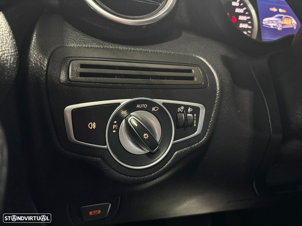 Mercedes-Benz C 200 - 22
