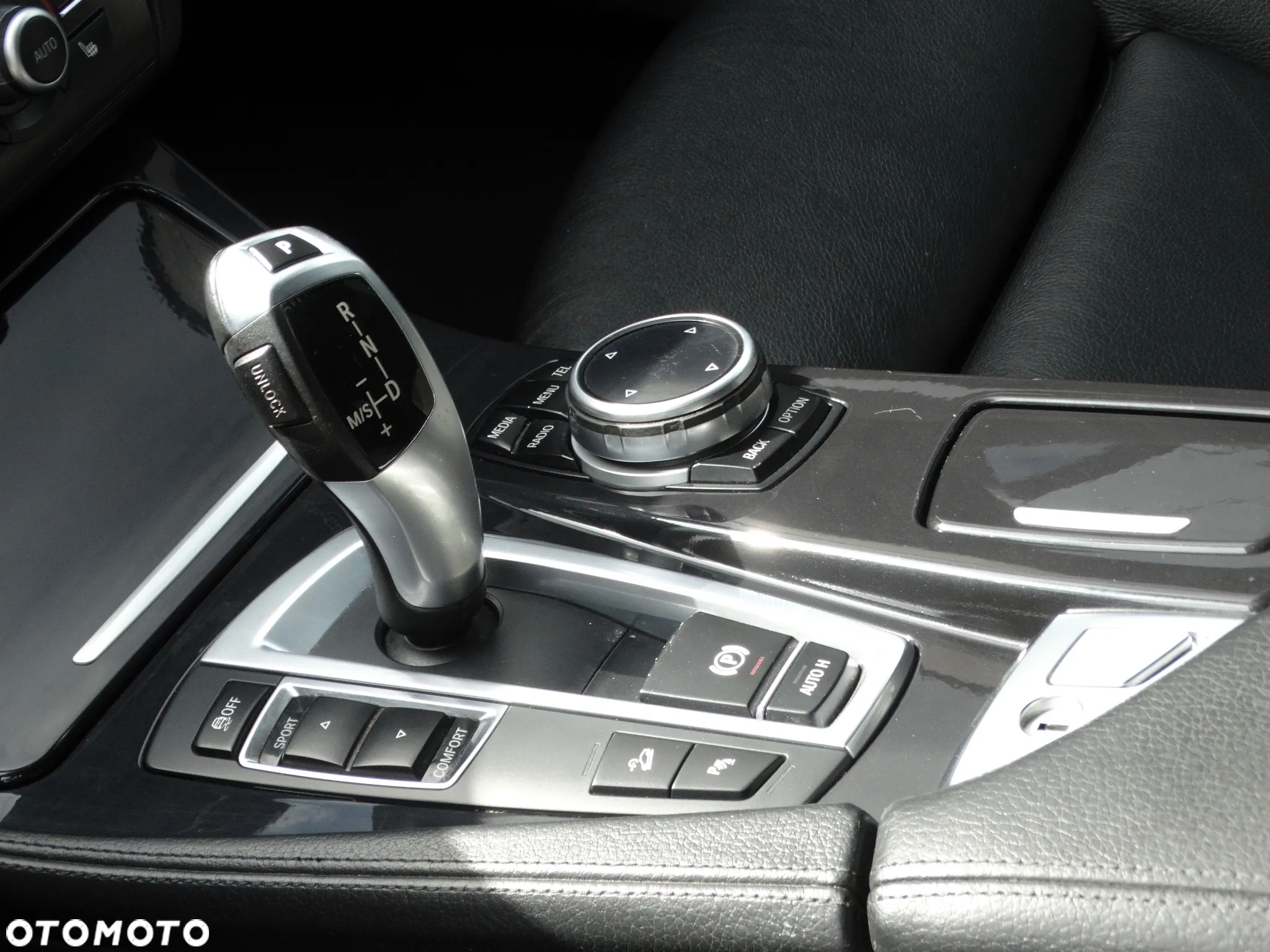 BMW Seria 5 520d xDrive Touring Luxury Line - 28