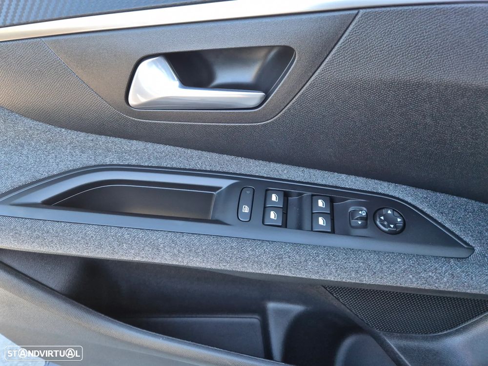 Peugeot 3008 1.5 BlueHDi Active Pack - 25