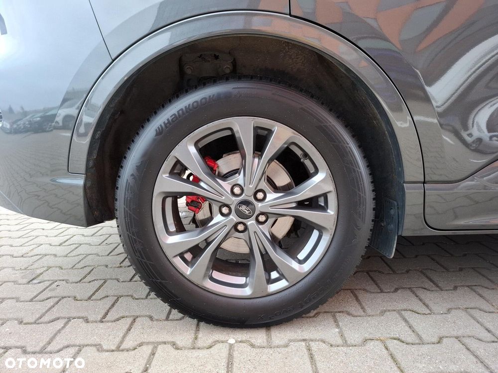 Ford Kuga - 16