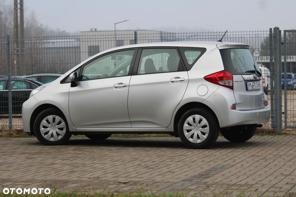 Subaru Trezia - 16