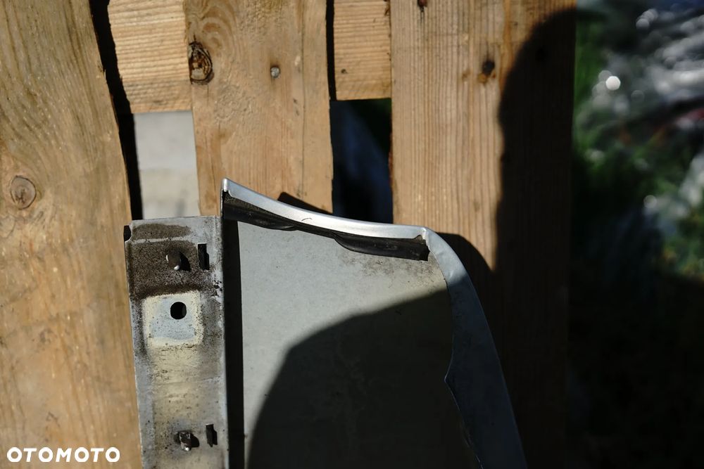 Błotnik przód przedni prawy VW Golf IV LB7Z - 8