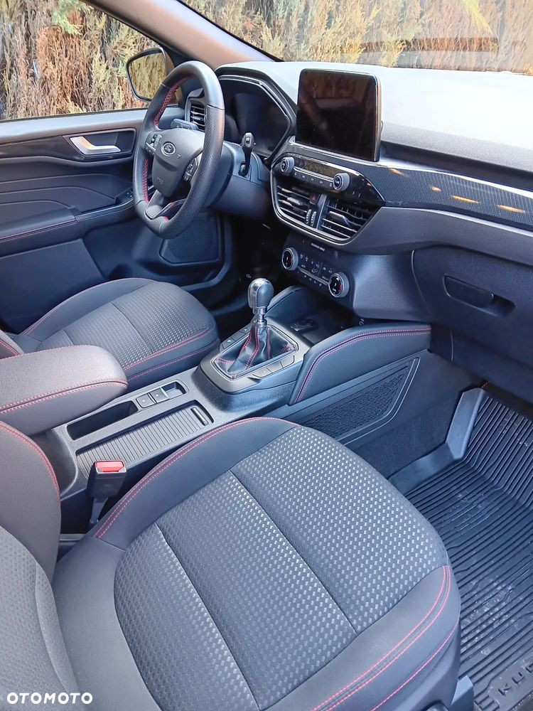 Ford Kuga 1.5 EcoBoost FWD ST-Line - 13