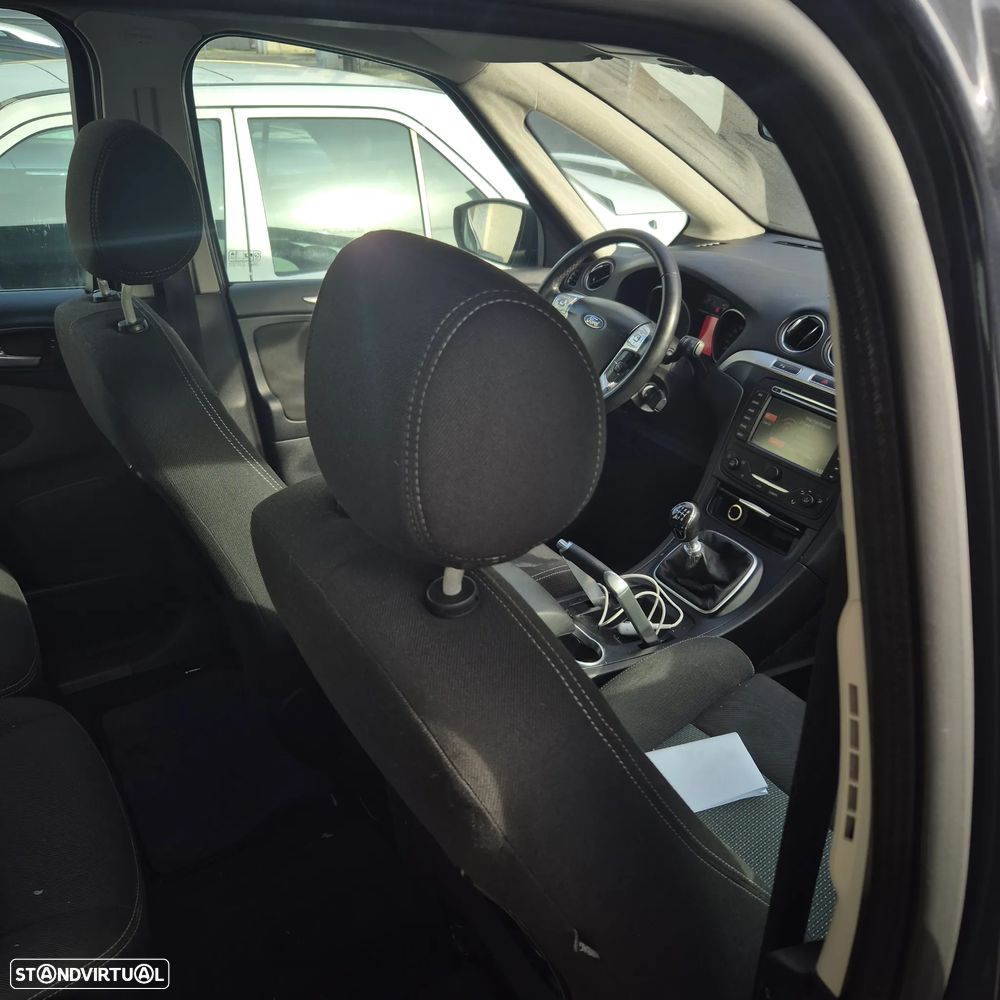 Ford S-Max 2.0 TDCi Titanium 7L - 14