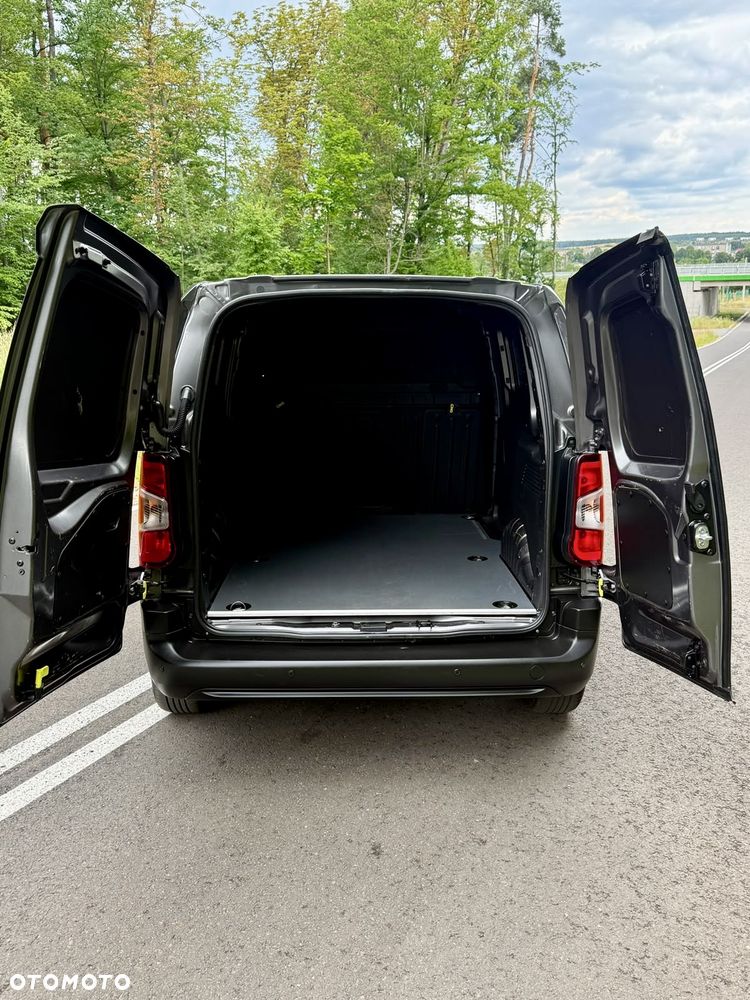 Toyota Proace City - 28