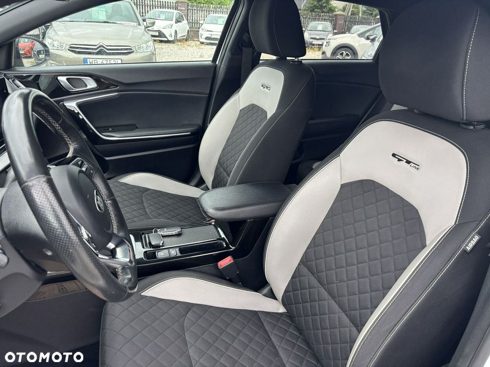 Kia ProCeed 1.4 T-GDI GT Line - 20