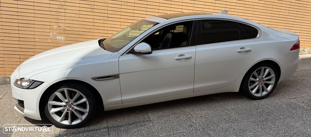 Jaguar XF 2.0 D Prestige AWD Aut. - 9