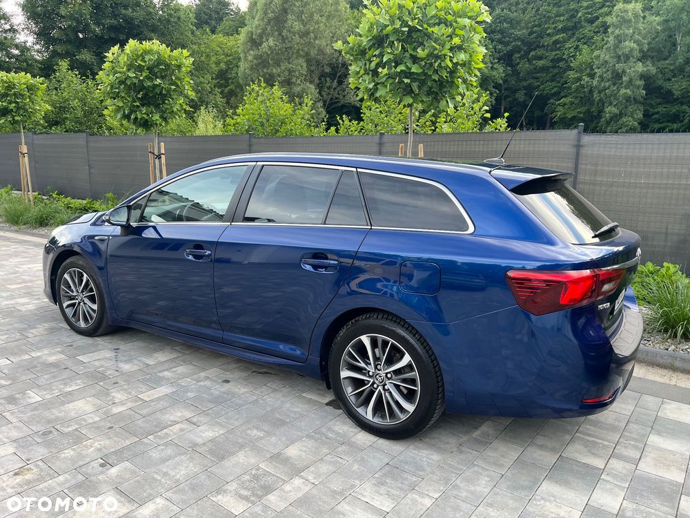 Toyota Avensis 2.0 D-4D Prestige - 13