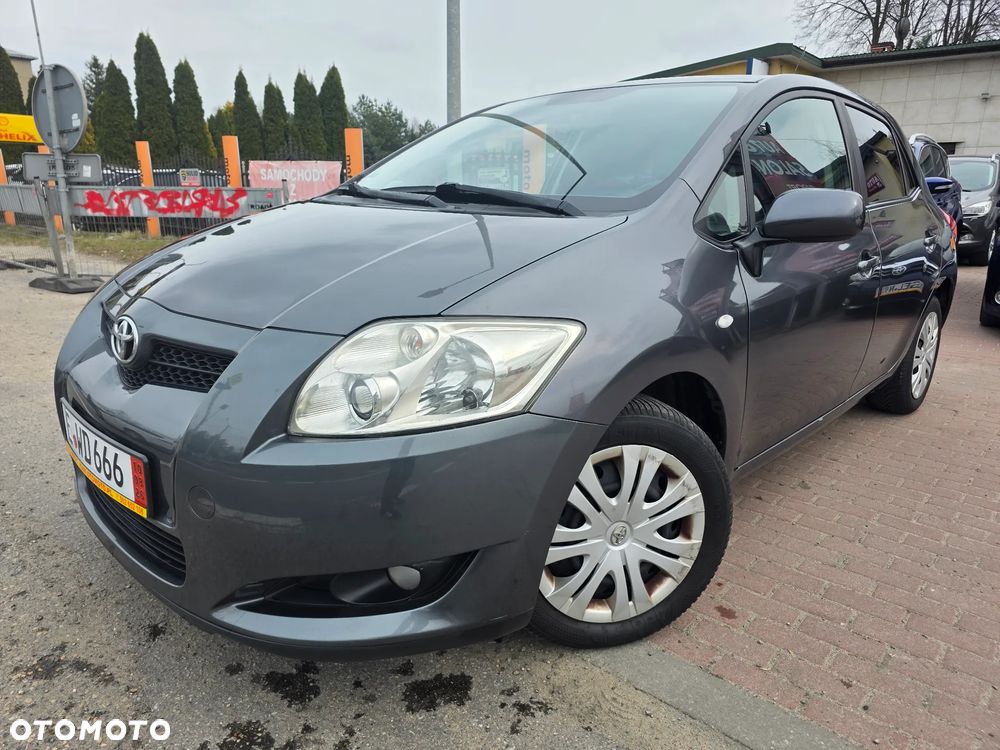 Toyota Auris 1.6 VVT-i Executive - 1