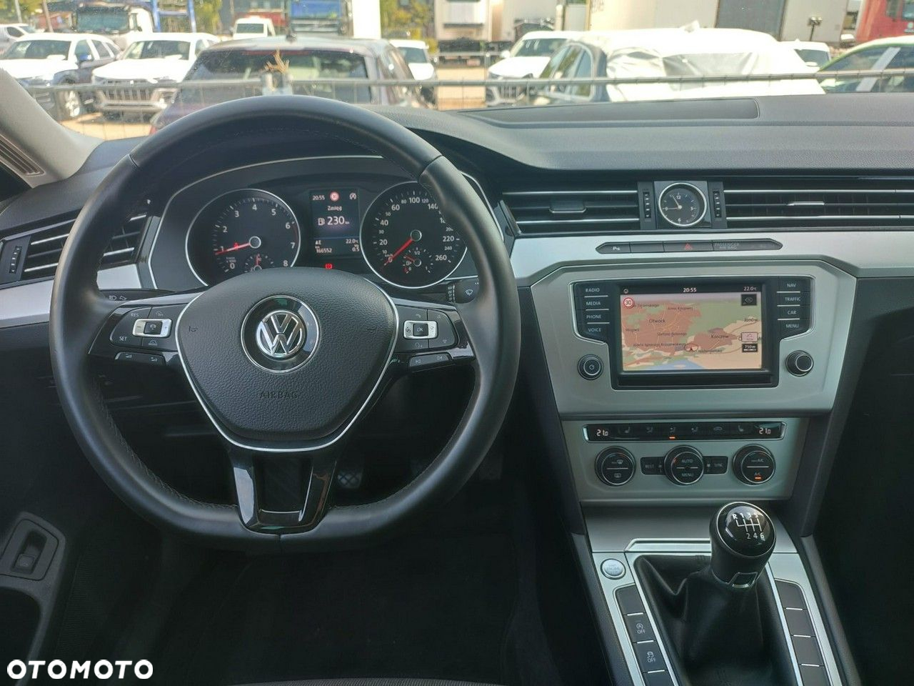 Volkswagen Passat 1.8 TSI BMT Comfortline - 23