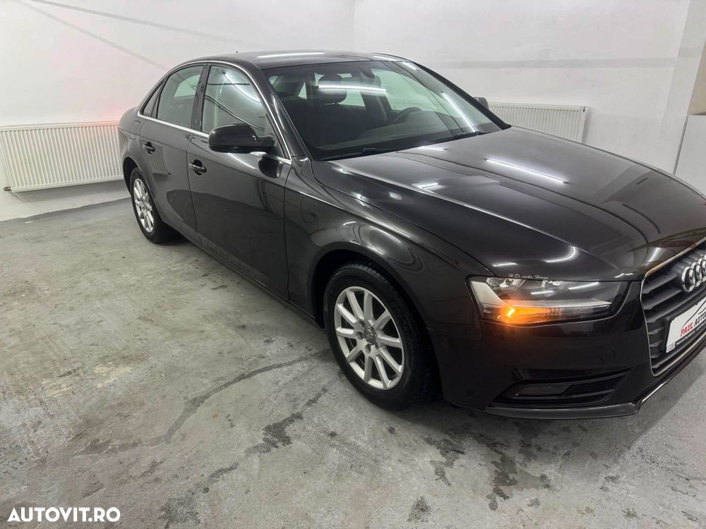Audi A4 2.0 TDI DPF Attraction - 15