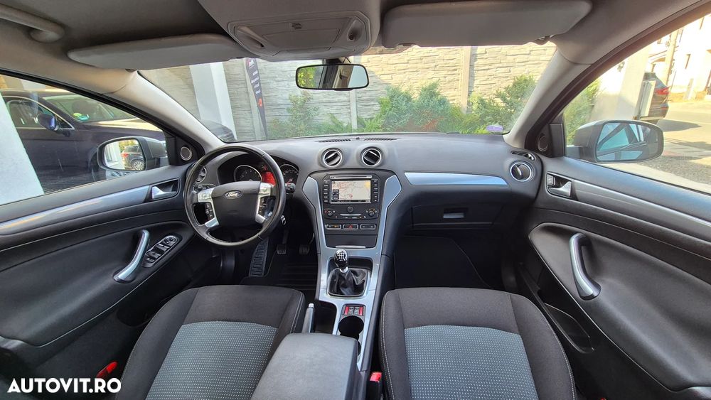 Ford Mondeo - 15