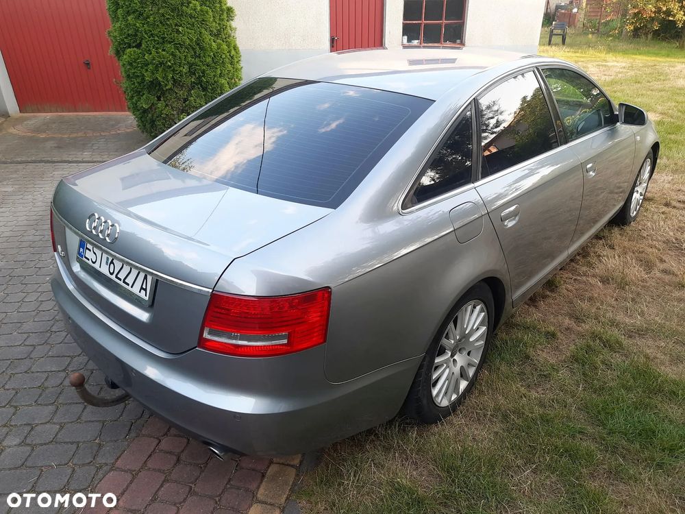 Audi A6 Limousine 2.4 - 12
