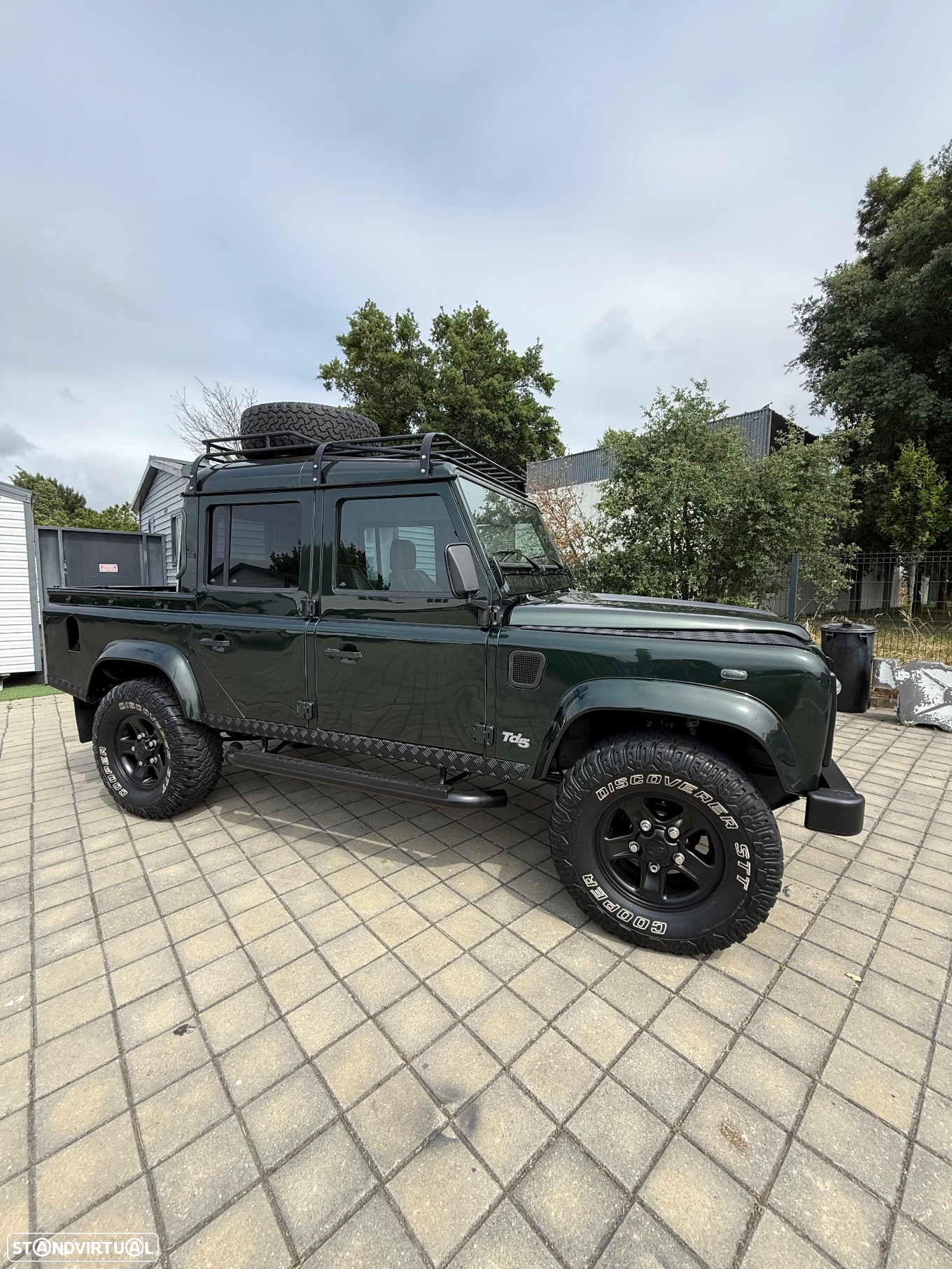 Land Rover Defender 130 CD 2.5 Td5 S - 9