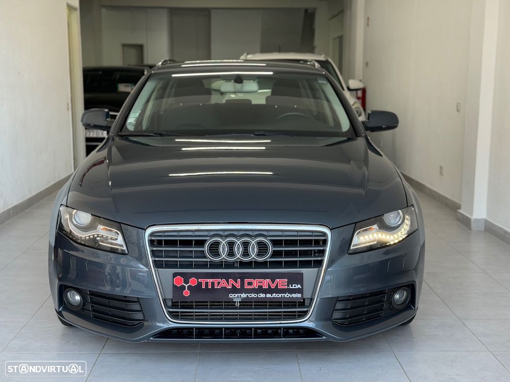 Audi A4 Avant 2.0 TDI Advance - 8
