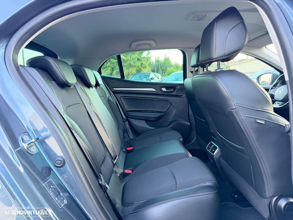 Renault Mégane 1.5 Blue dCi Intens - 7