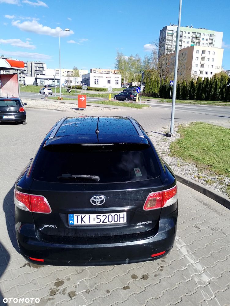 Toyota Avensis - 5