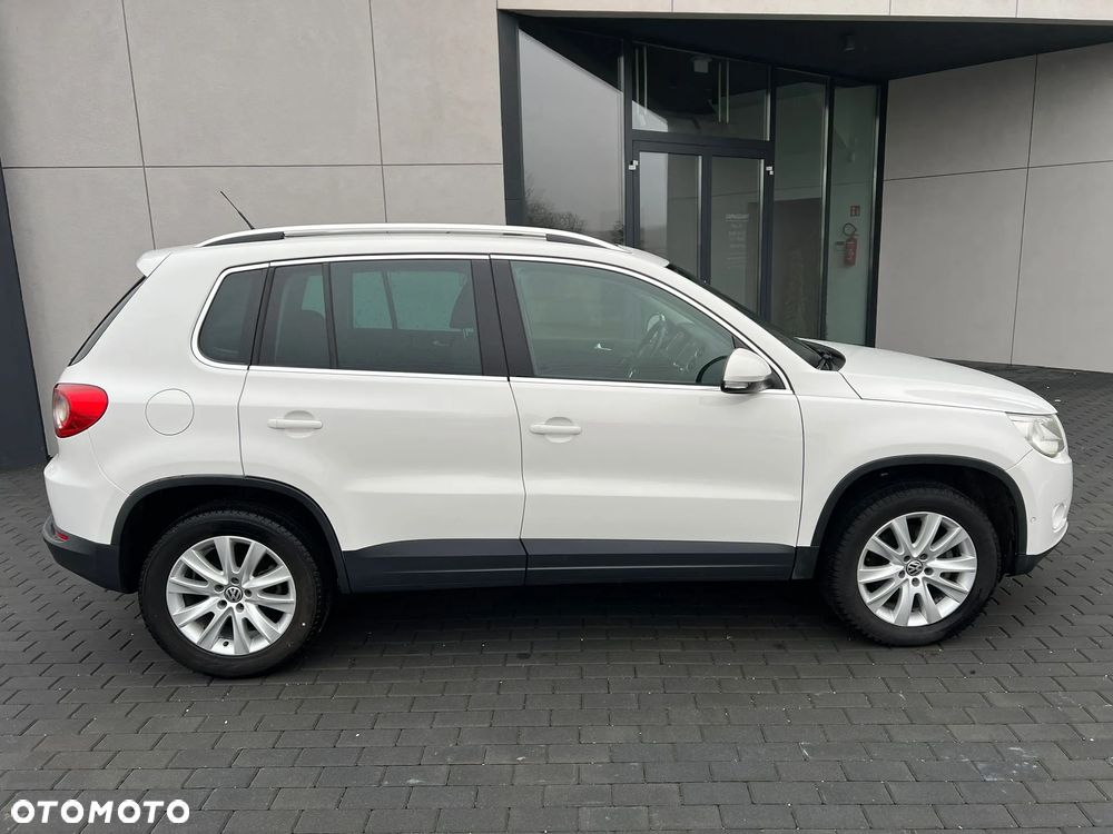 Volkswagen Tiguan - 9