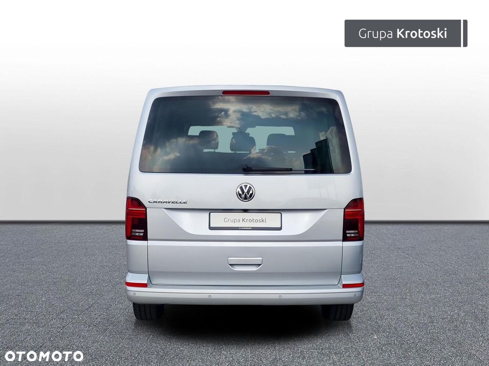 Volkswagen Caravelle - 10