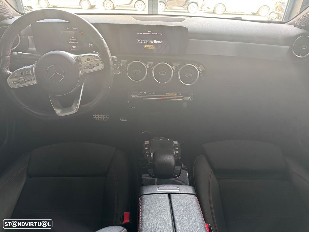 Mercedes-Benz A 250 Limousine e AMG Line - 10