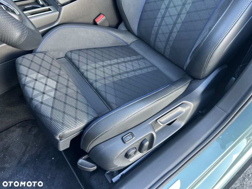Volkswagen Passat - 19