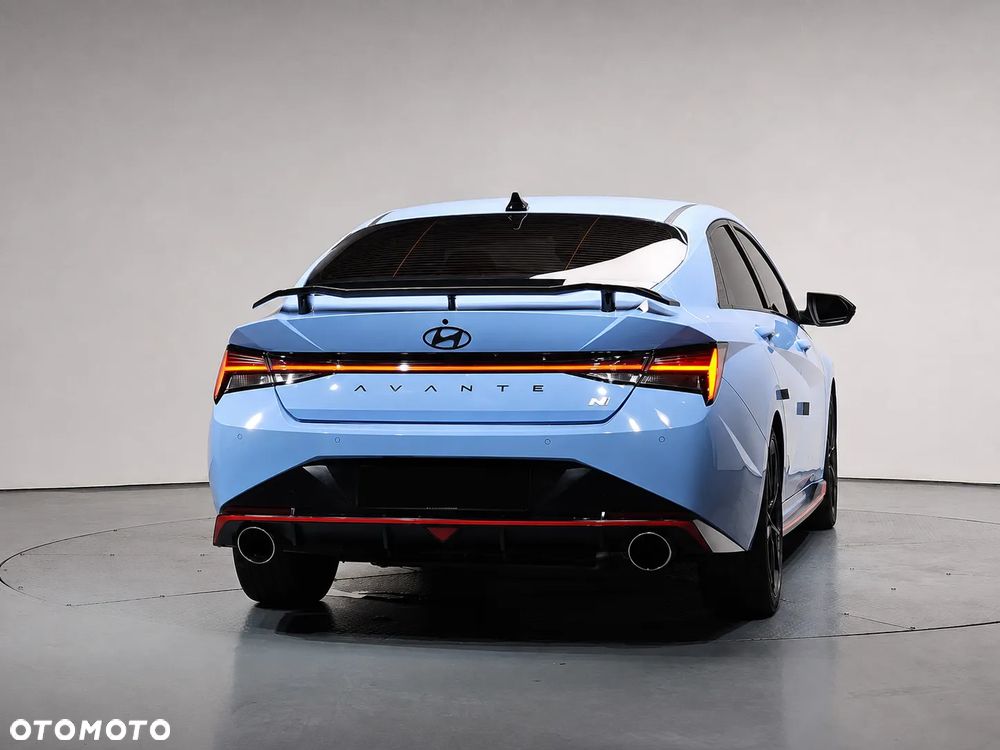 Hyundai Avante - 5