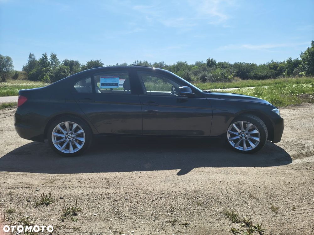 BMW Seria 3 328i xDrive Modern Line - 4