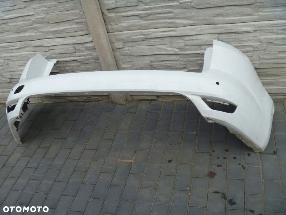 RENAULT MEGANE IV KOMBI ZDERZAK TYLNY