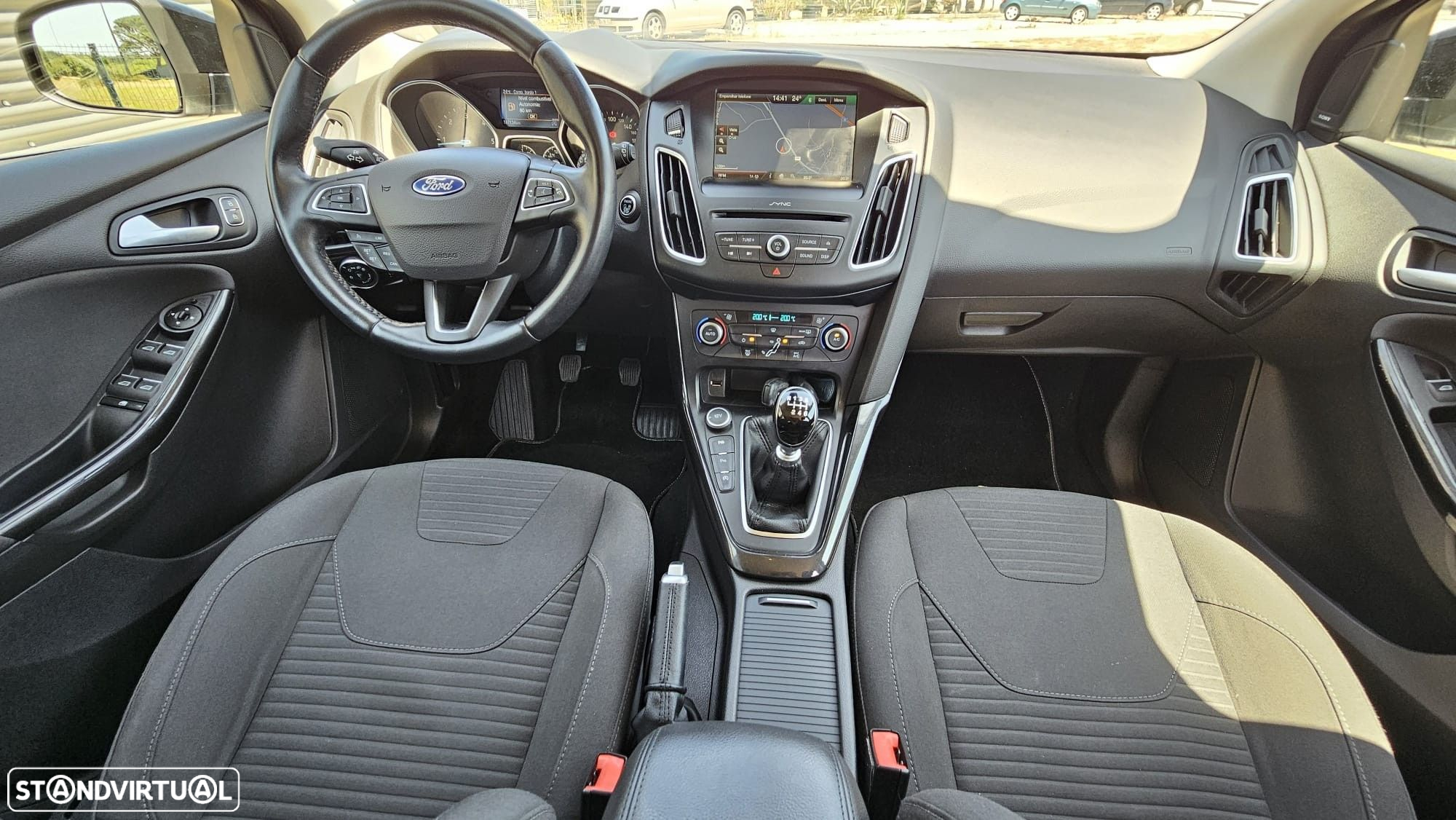 Ford Focus 1.5 TDCi Titanium - 16