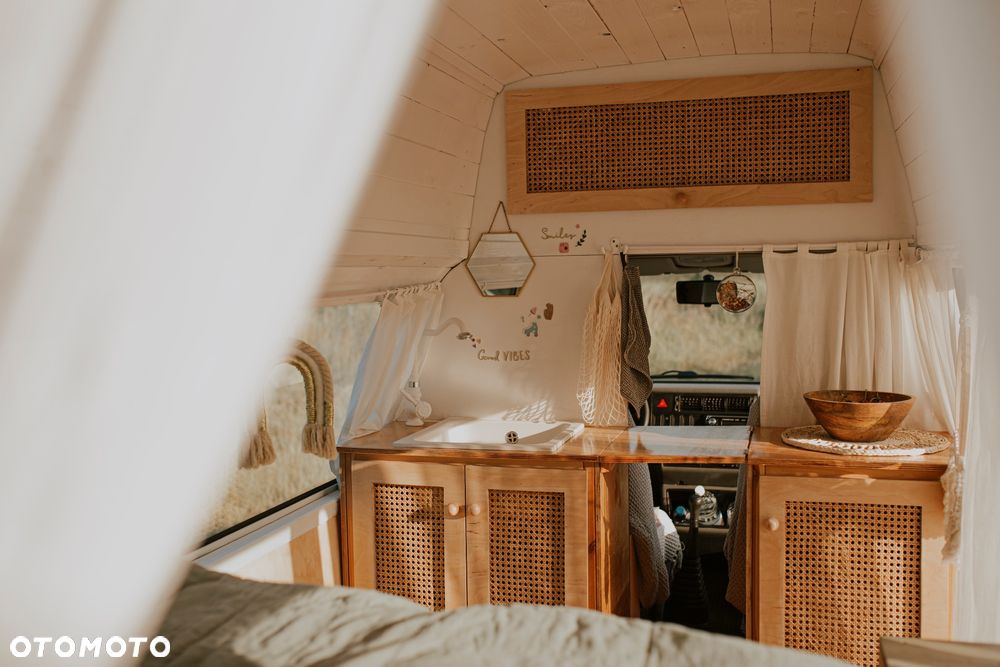 Volkswagen Transporter L - 6