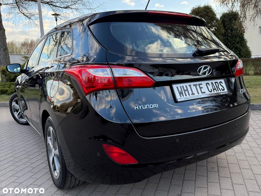 Hyundai i30 1.4 Passion - 17