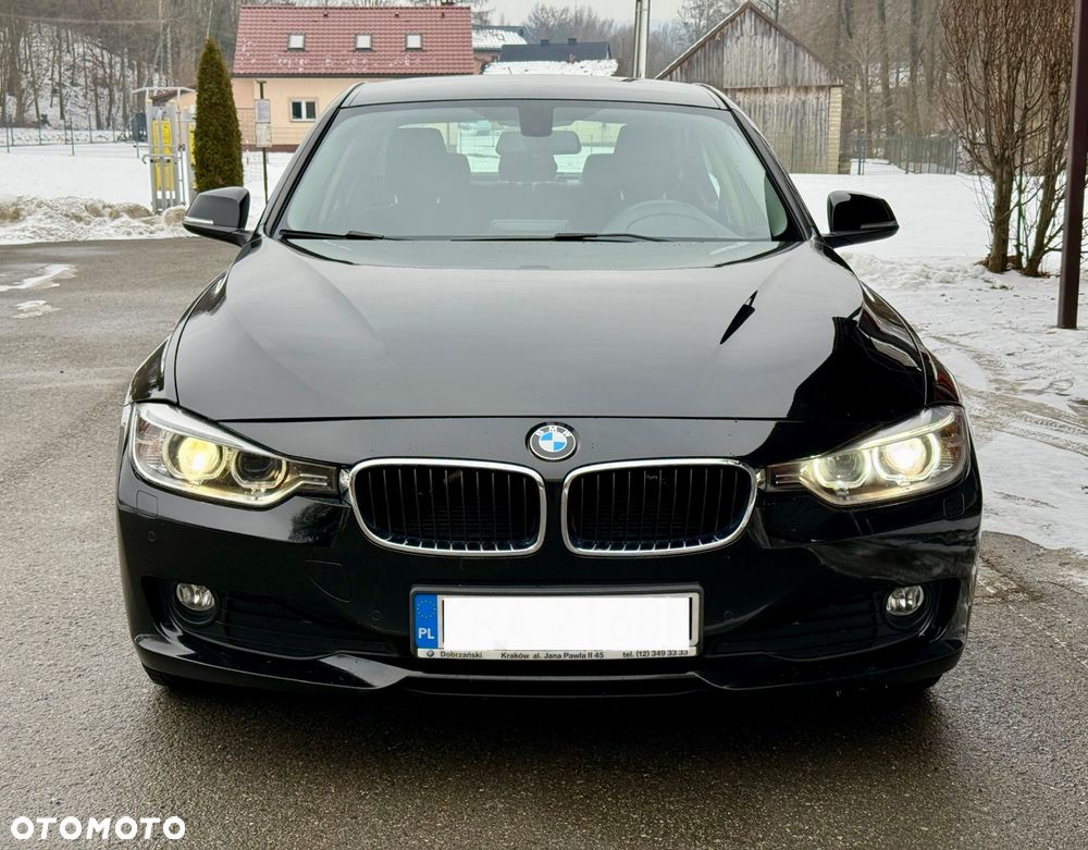 BMW Seria 3 316d - 12