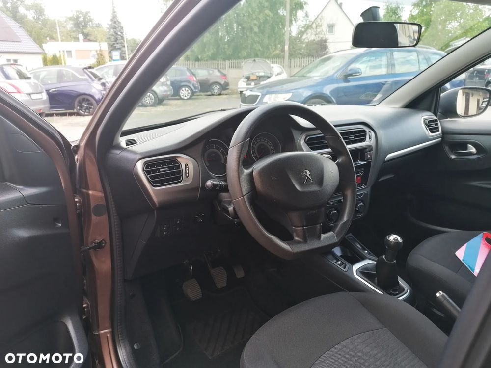 Peugeot 301 - 9