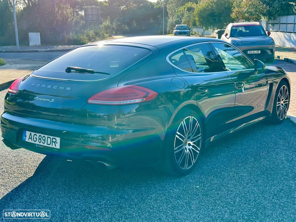 Porsche Panamera - 5