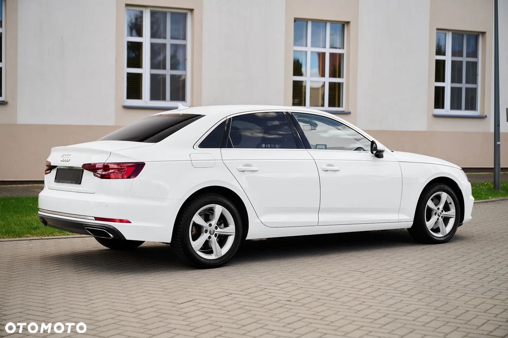 Audi A4 ver-2-0-tfsi-ultra-s-tronic-sport - 16