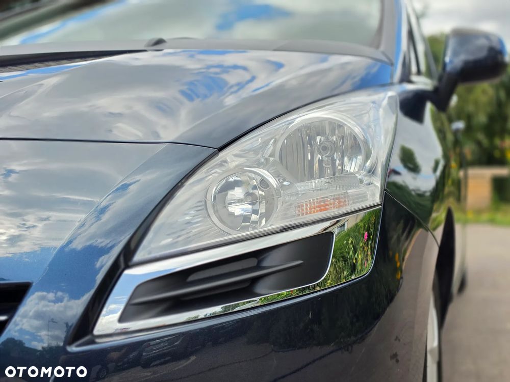 Peugeot 5008 - 3