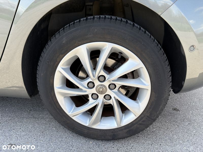 Opel Astra 1.4 Turbo Innovation - 27