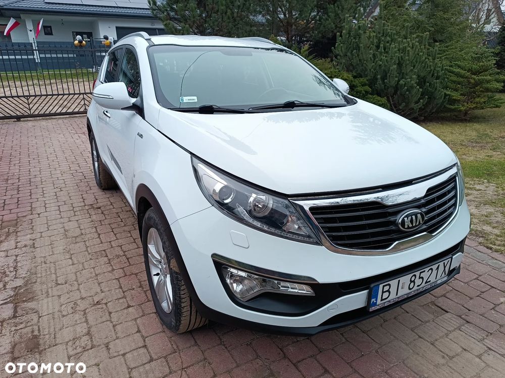 Kia Sportage 2.0 L - 13