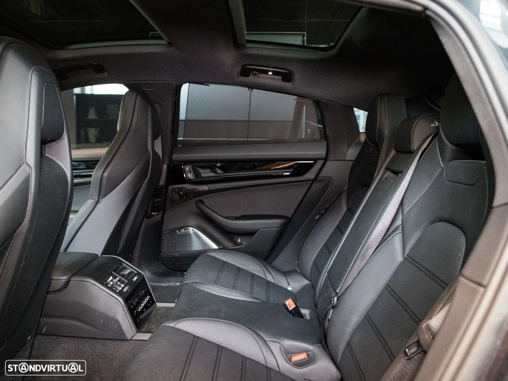 Porsche Panamera 4S E-Hybrid - 28