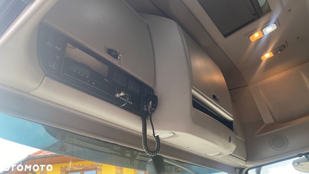 DAF 480 SuperSpaceCabe - 18