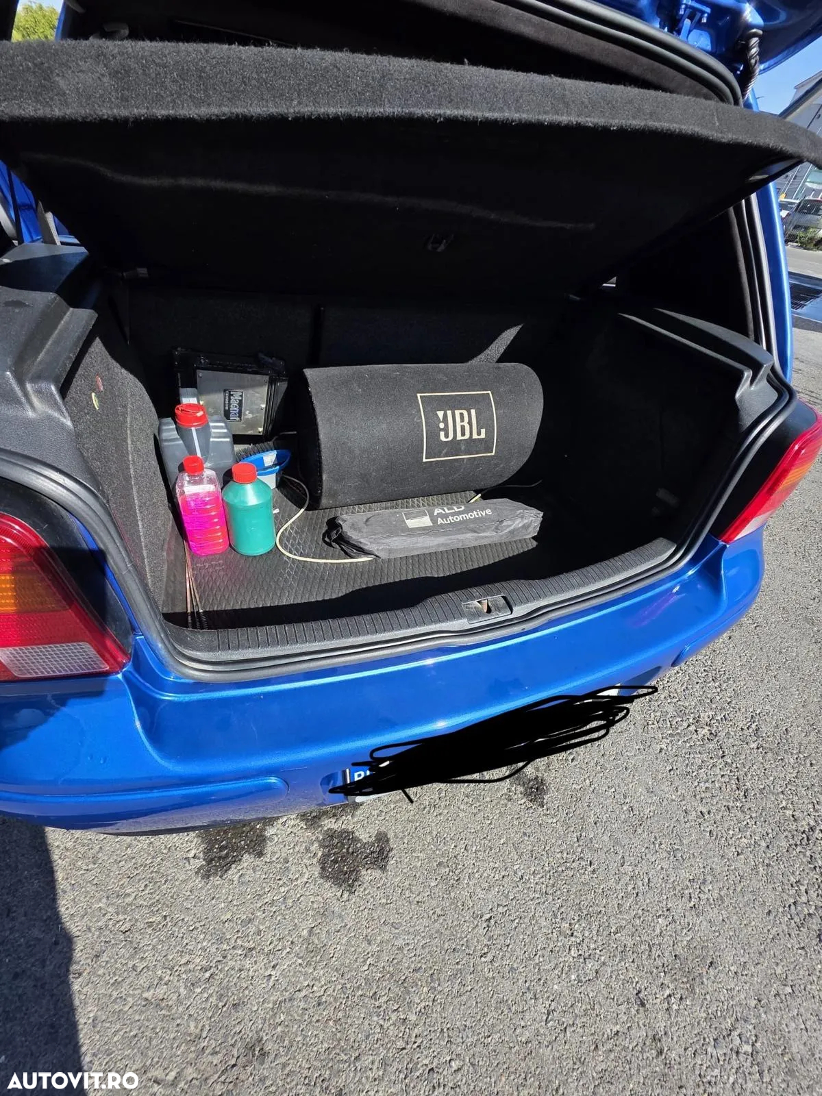 Volkswagen Golf - 8