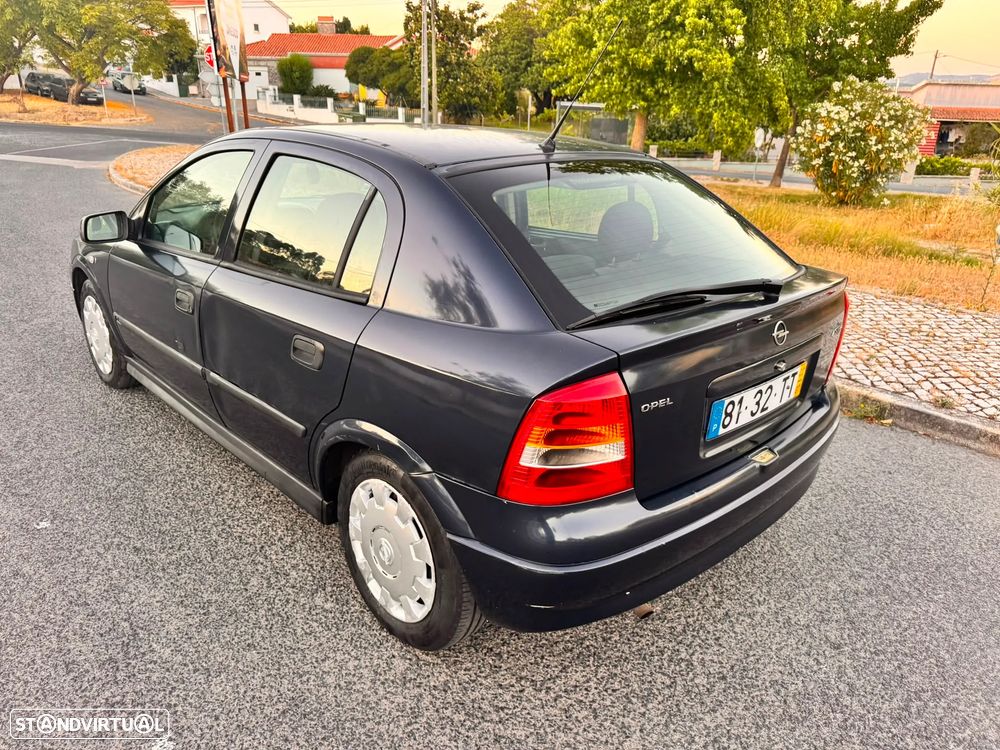 Opel Astra 1.2 Club - 7