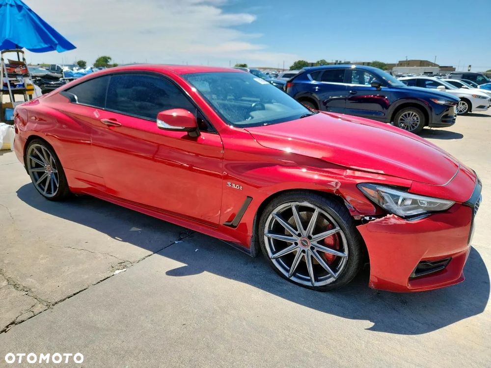 Infiniti Q60 - 4