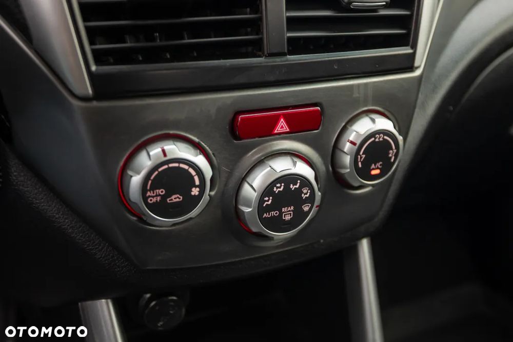 Subaru Forester 2.0D Comfort - 24