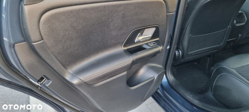 Mercedes-Benz Klasa B 200 d 8G-DCT Entry - 30